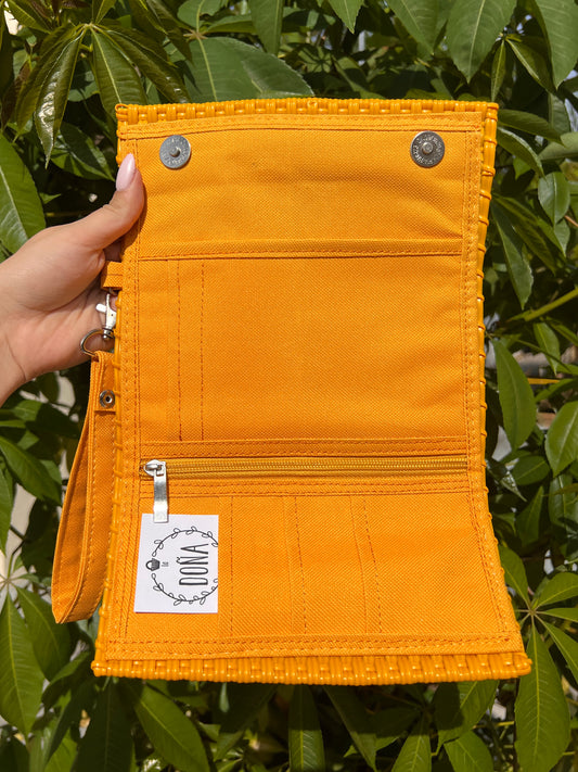 Cartera broches porta celular mostaza🌞