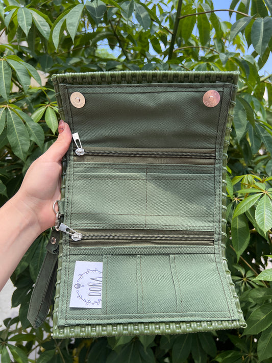 Cartera con broches verde olivo 🍃