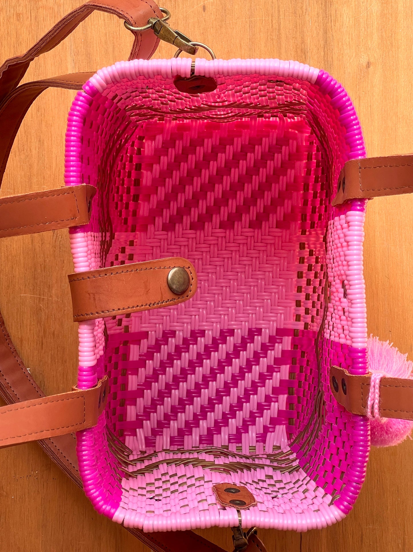 Tote Bag con correa hot rosas💖🔥
