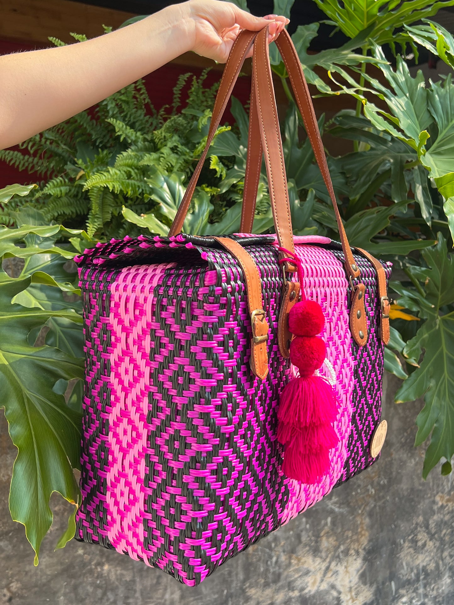 Lonchero Hortensia XL huichol rombos💖