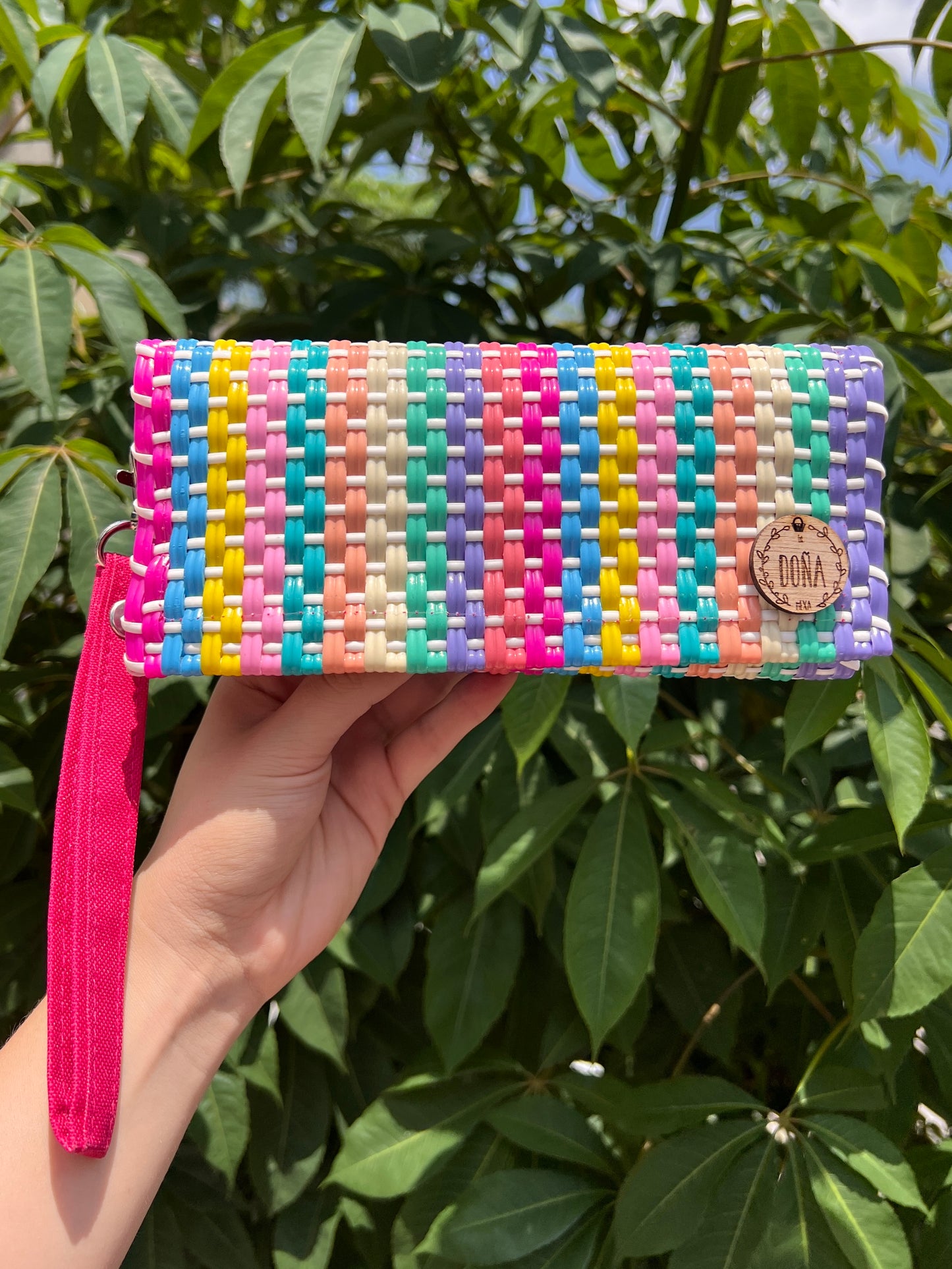 Cartera con broches multicolors🌼