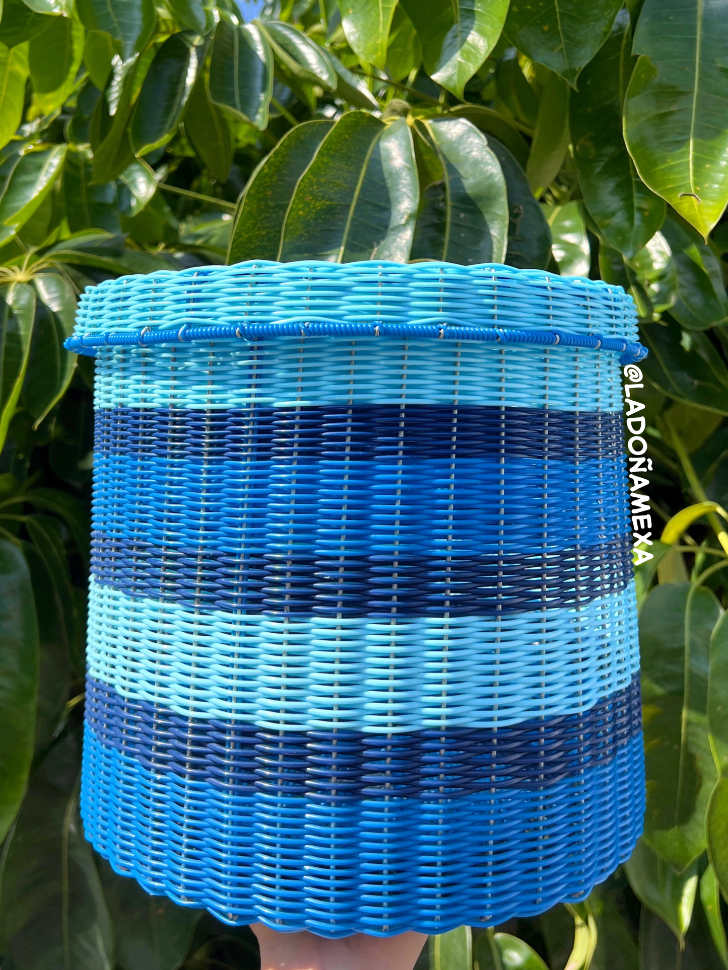 Bote de basura artesanal tonos de blue✨🦋