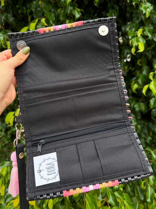 Cartera con broches