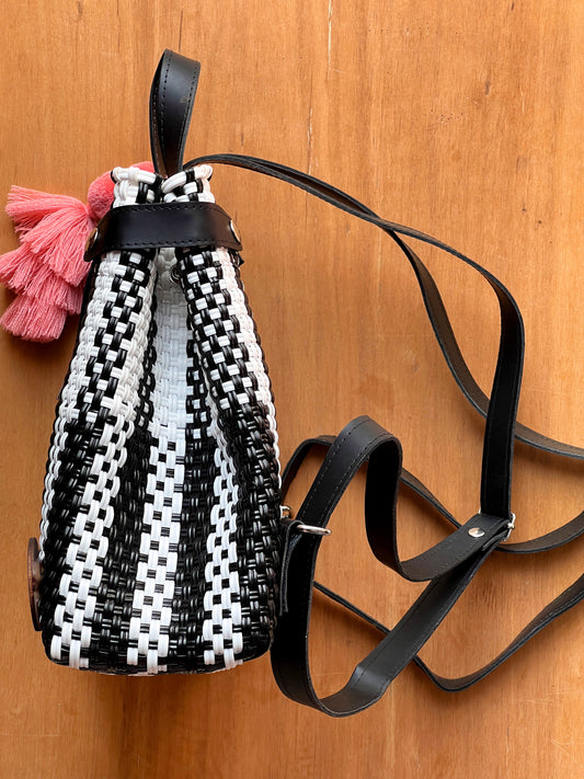 Tote Backpack white and black🖤🤍