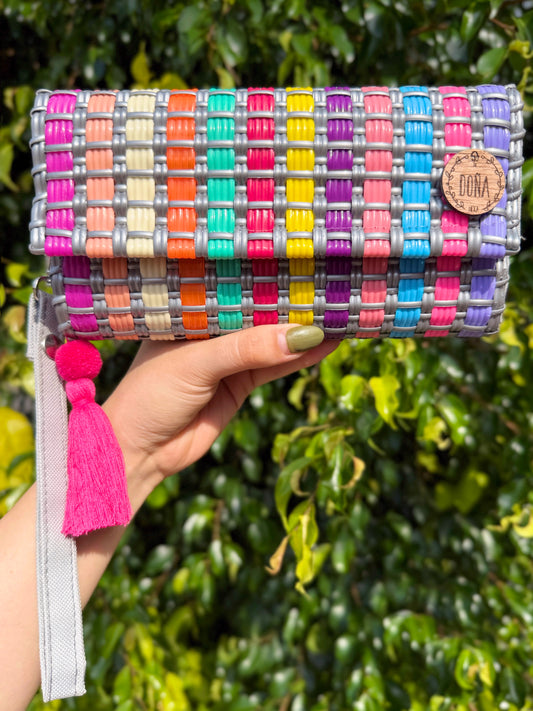 Cartera broches porta celular Milagros⭐️