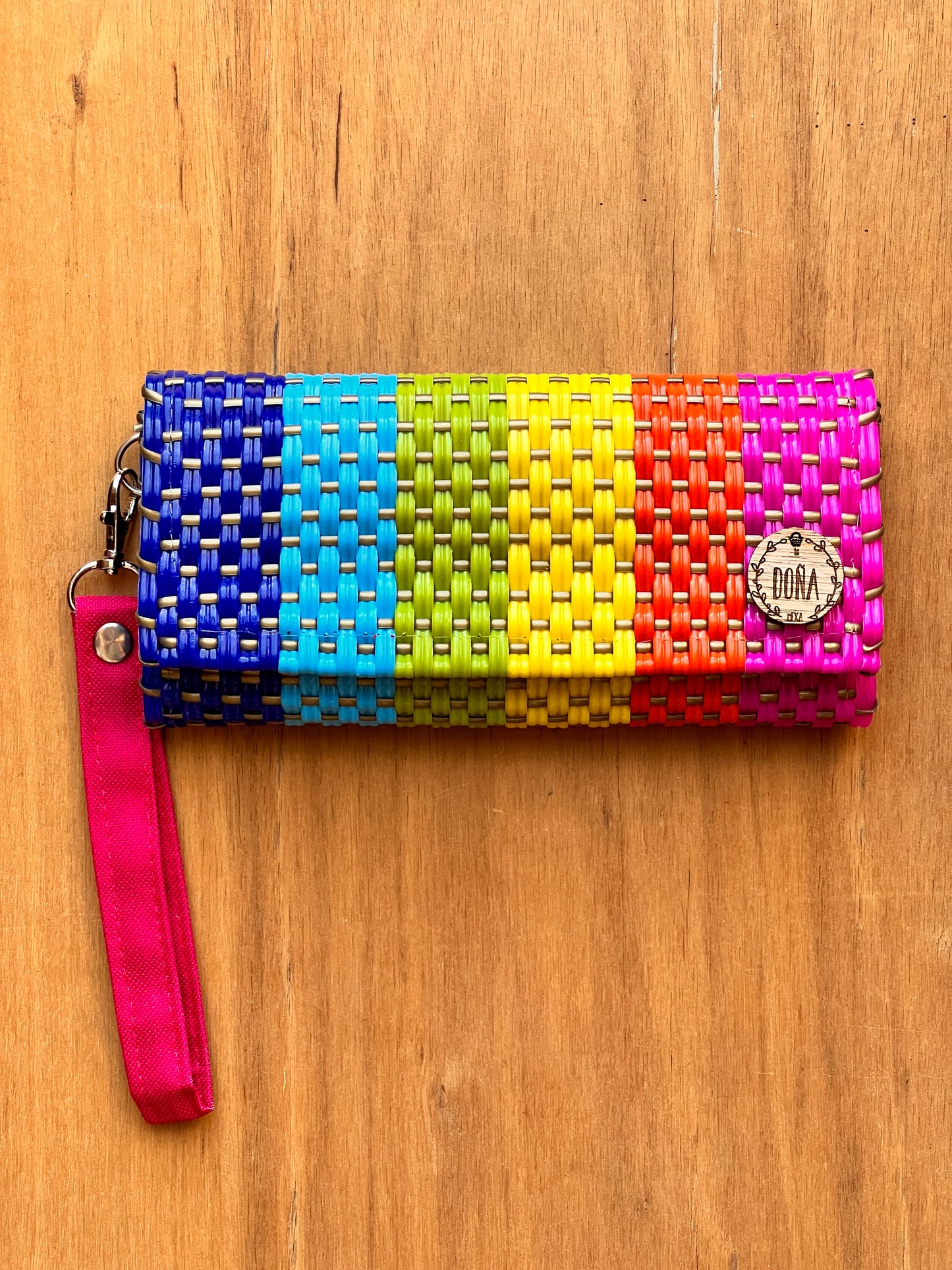 Cartera con broches arcoíris 🌈