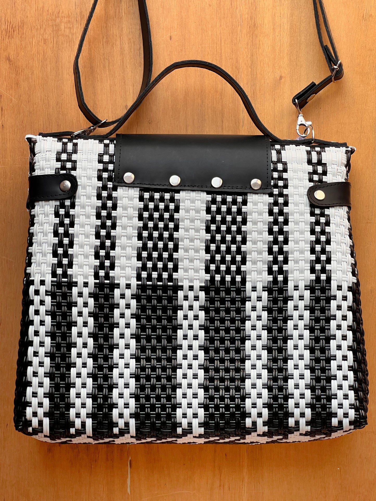 Portafolio white and black🖤🤍