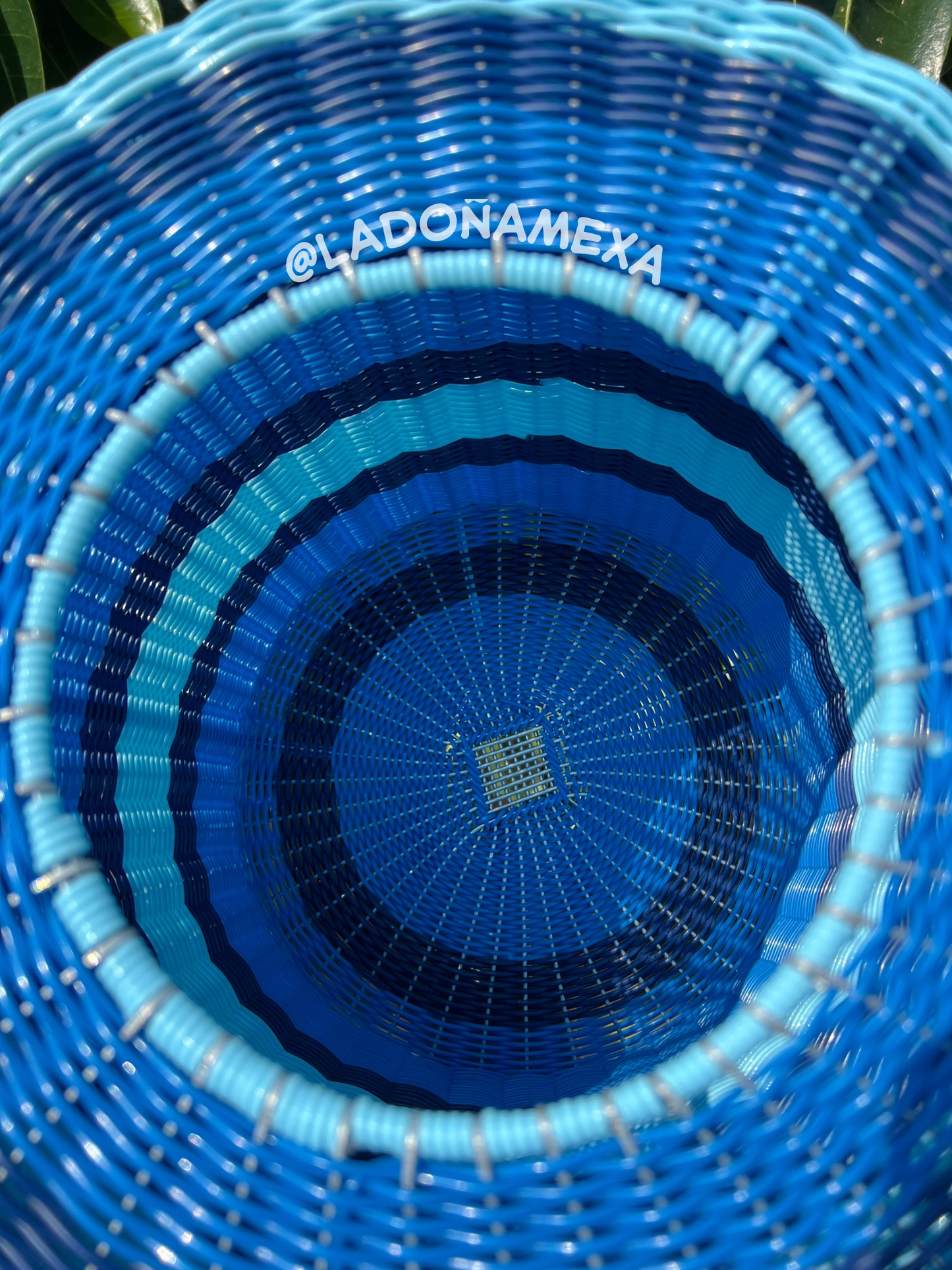 Bote de basura artesanal tonos de blue✨🦋