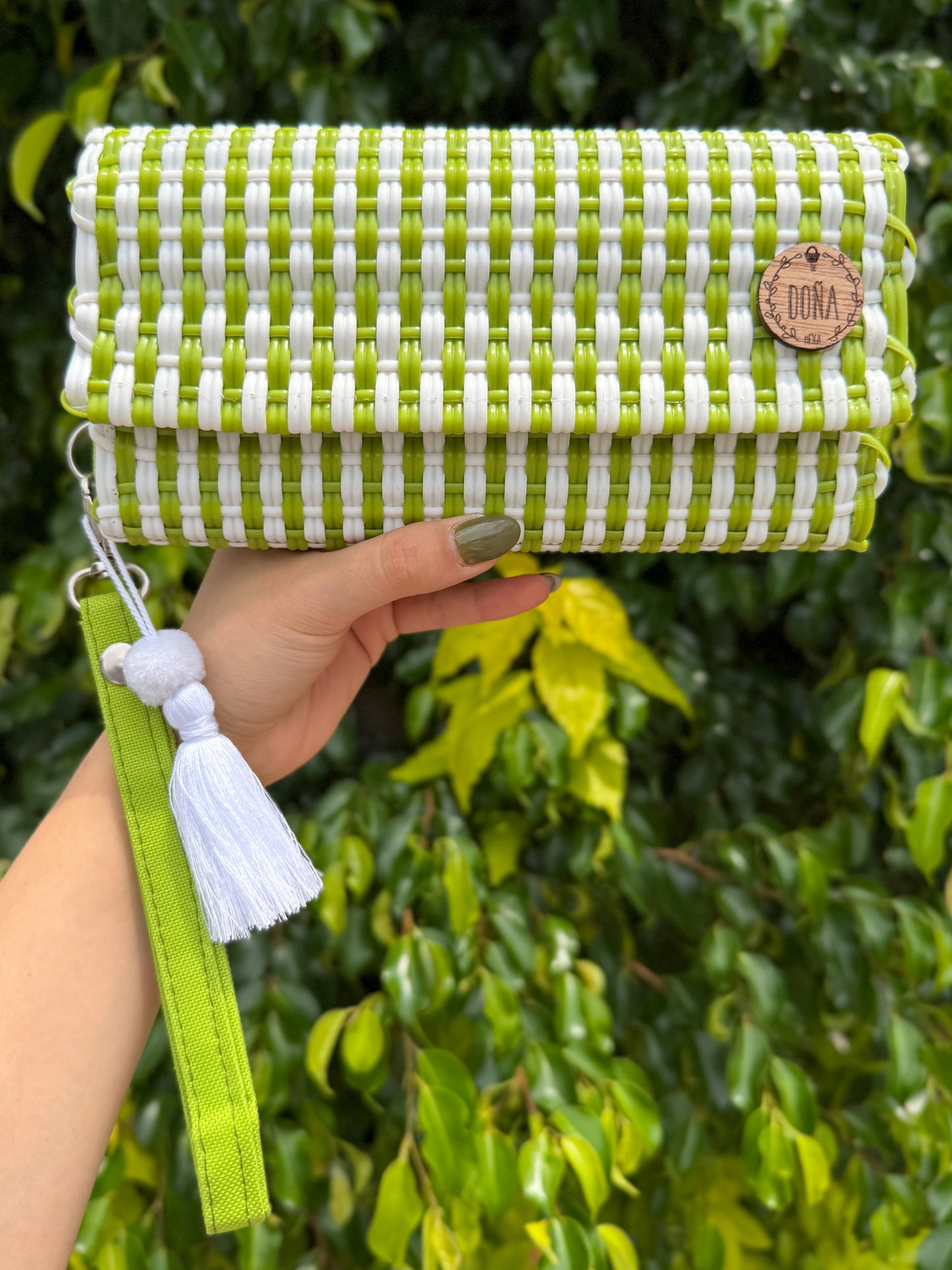 Cartera con broches limón 🍋‍🟩