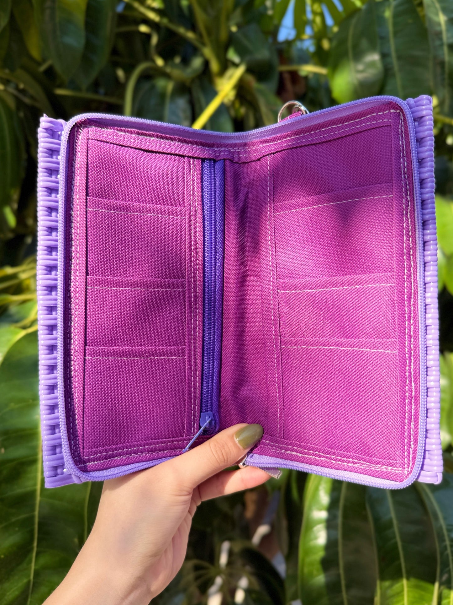 Cartera con cierre lavanda🪻