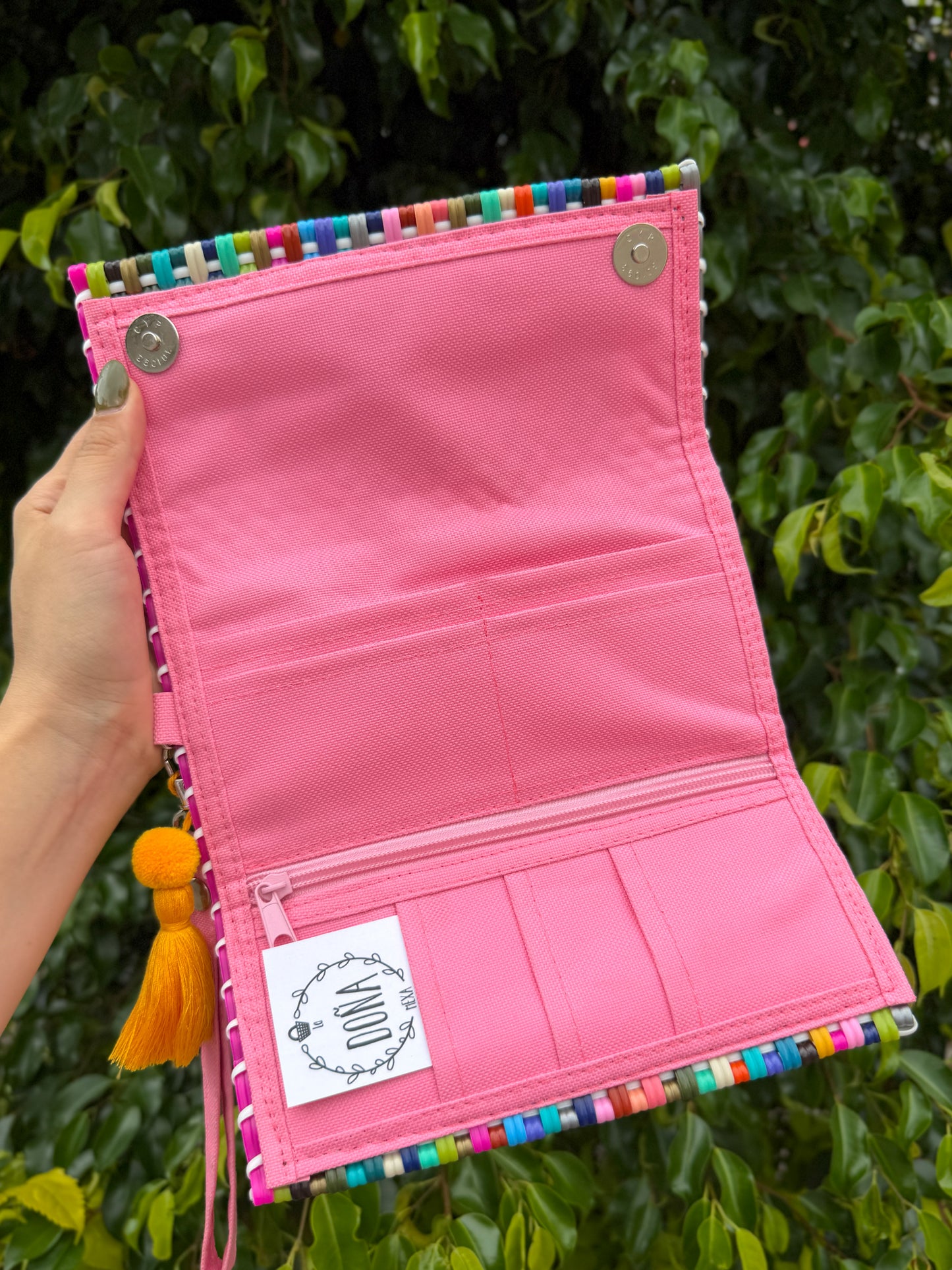 Cartera con broches confeti 🎉