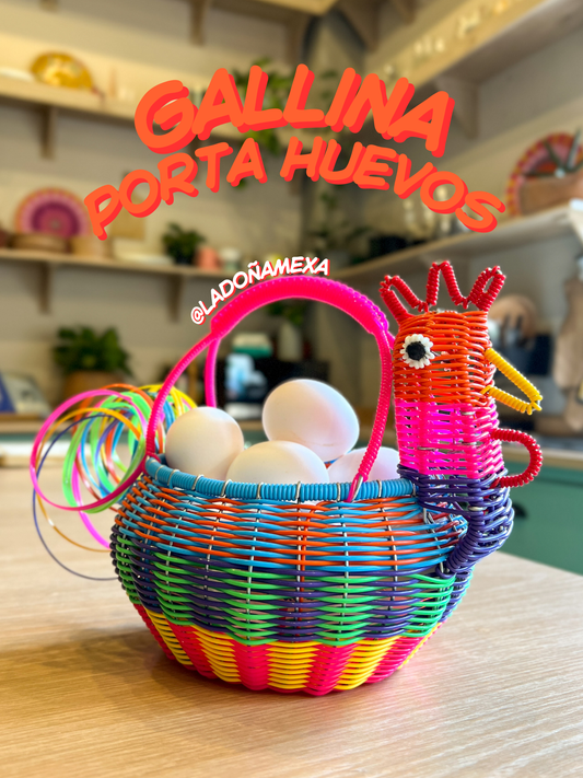 Gallina porta huevos 🐓🥚💖