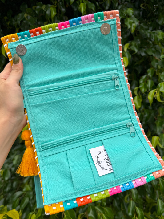 Cartera con broches multicolors🌼