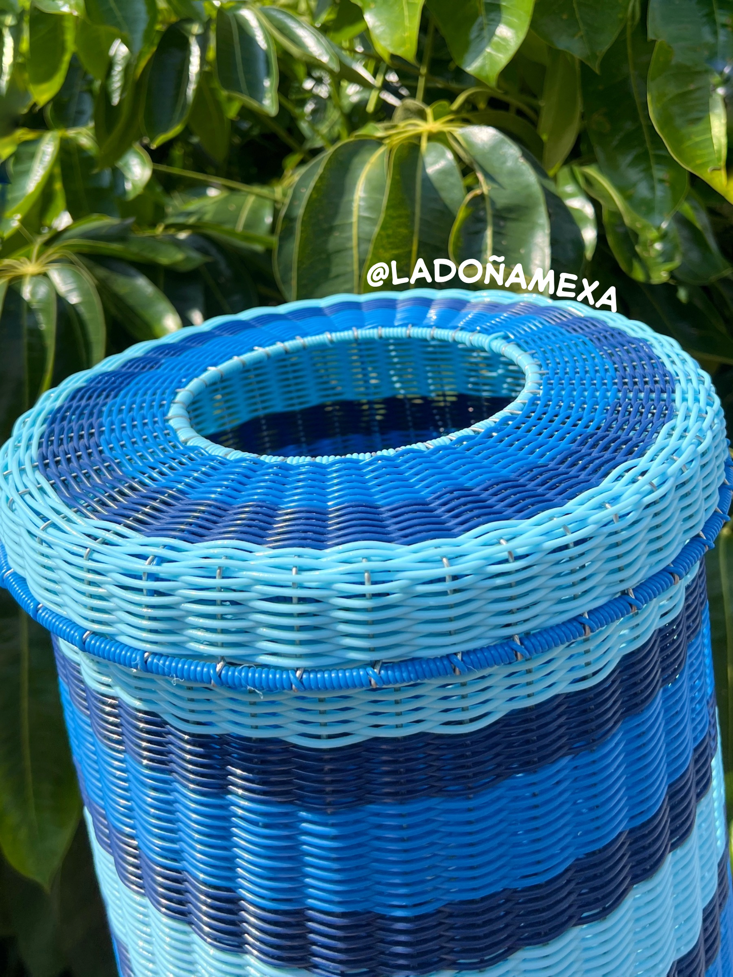 Bote de basura artesanal tonos de blue✨🦋