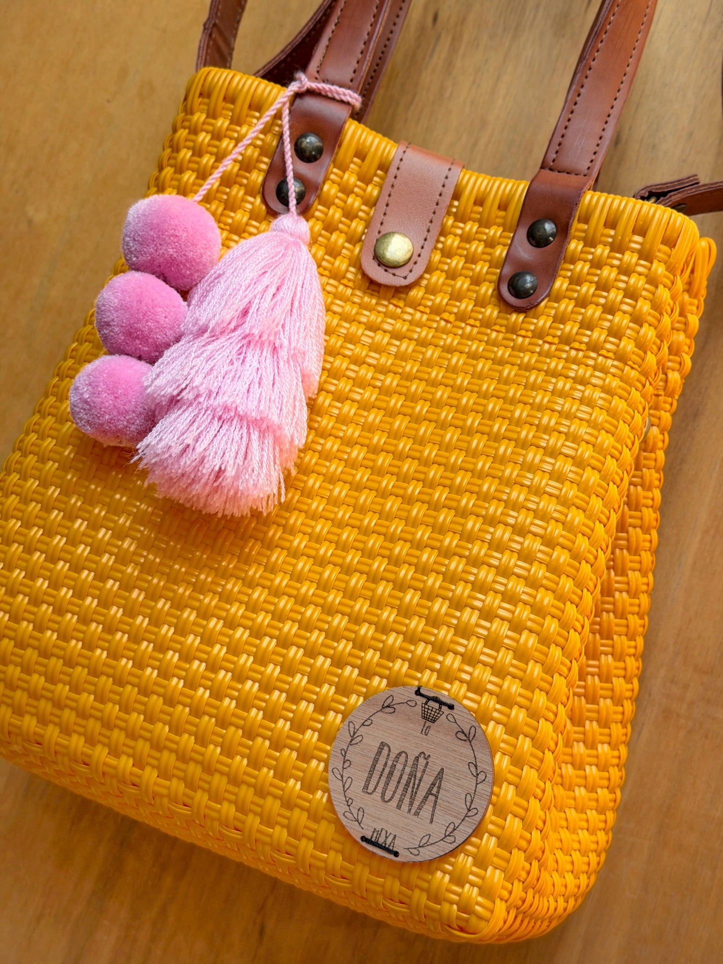 Tote bag con correa mostaza✨
