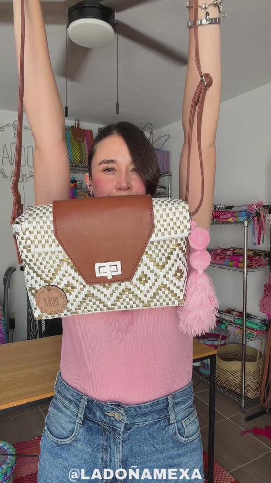 Crossbody golden✨
